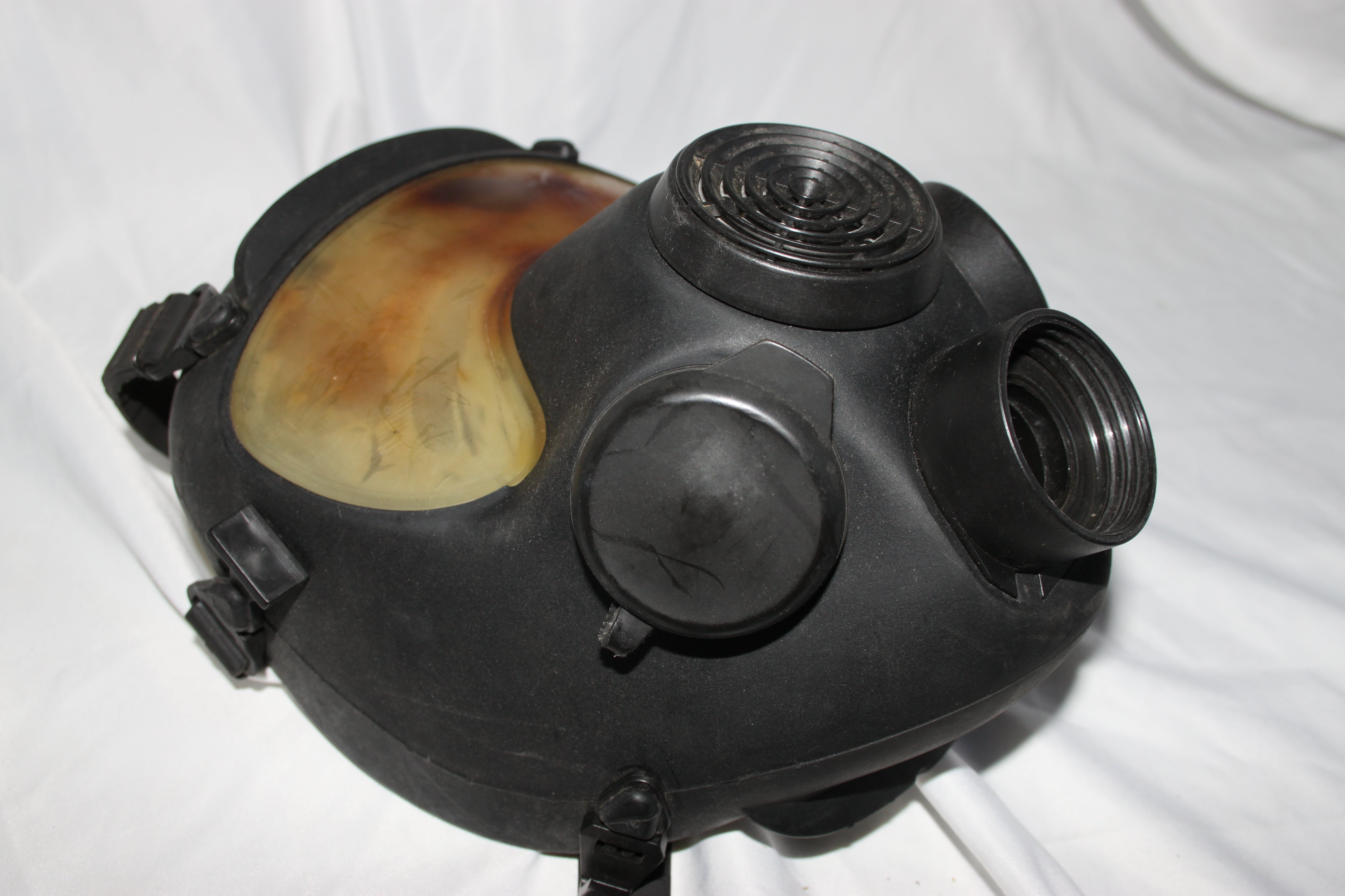 Polish Maskpol Military MP5 Gas Mask Size Large (2) Defective