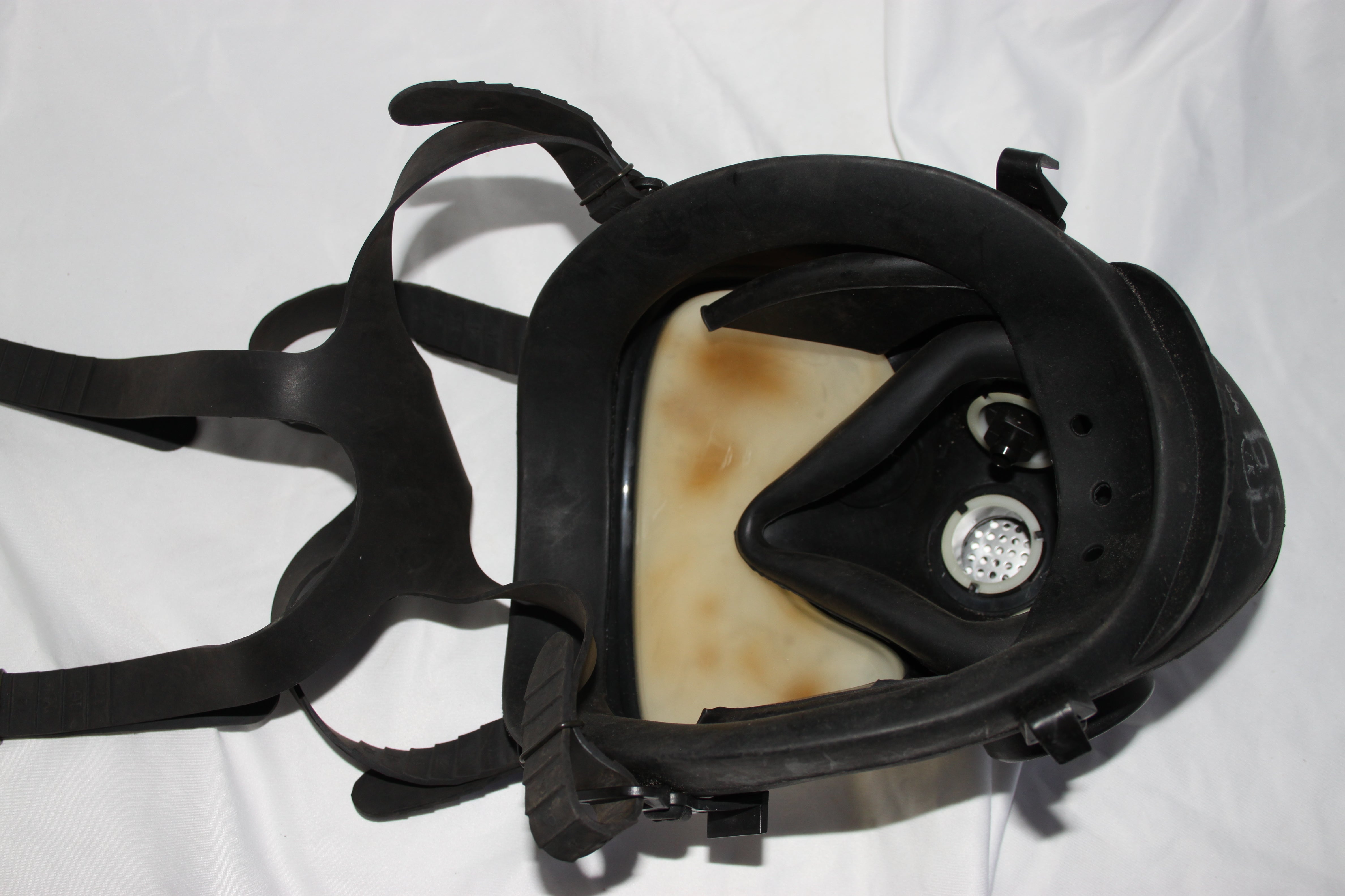 Polish Maskpol Military MP5 Gas Mask Size Large (2)