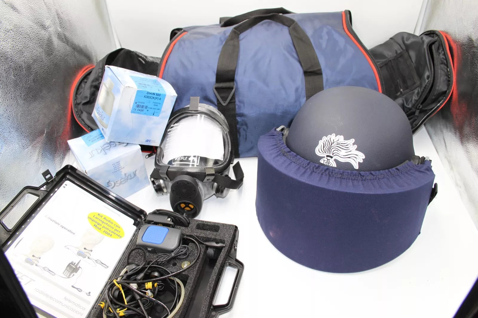 Italian Military Police Special Operations Ballistic Helmet and Gas Mask Set