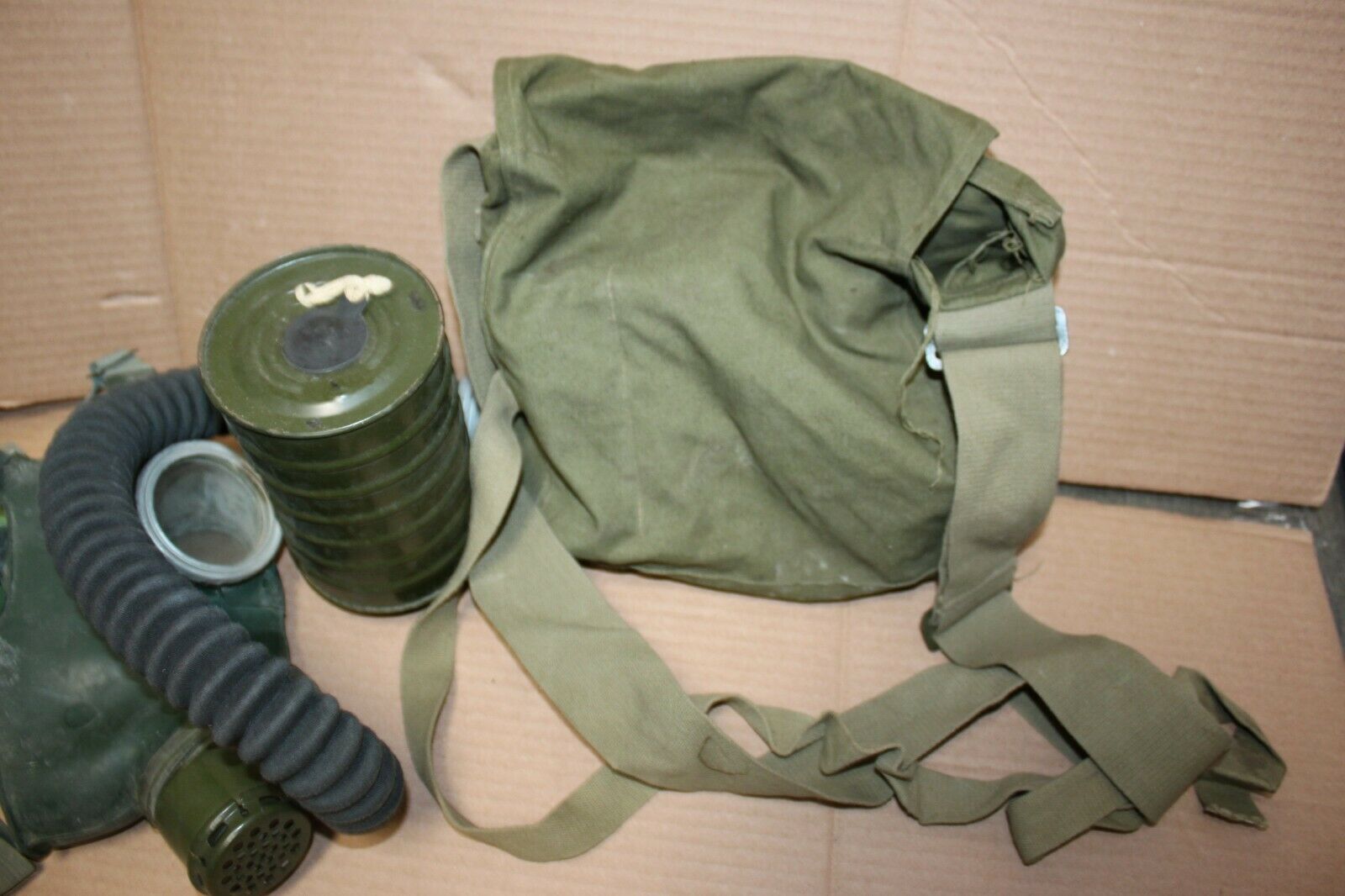 Surplus Soviet Gas Mask GP4 Civilian NBC Protection Filter Case Russian Military