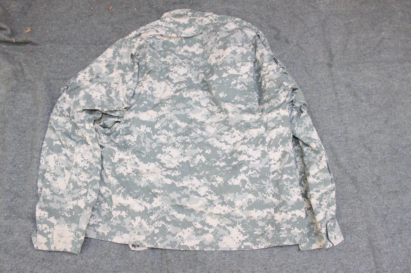 USED Insect Repellent US Digital Camo BDU Med Short ACU Uniform Shirt Bug Resistance USA