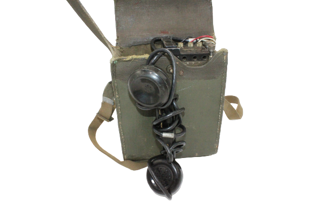 US EE-8 FIELD PHONE W/OD CASE USED