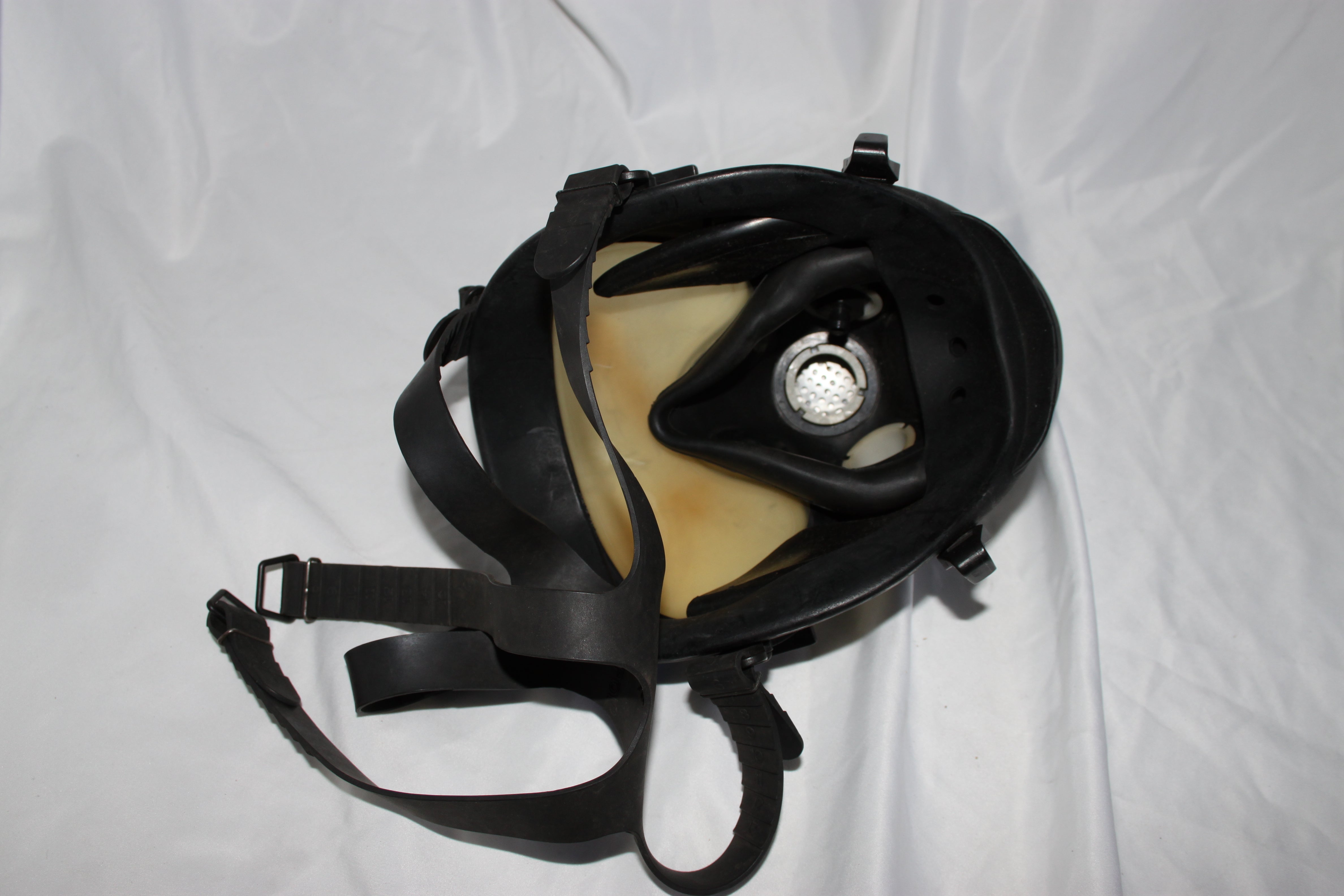 Polish Maskpol Military MP5 Gas Mask Size Small (4)