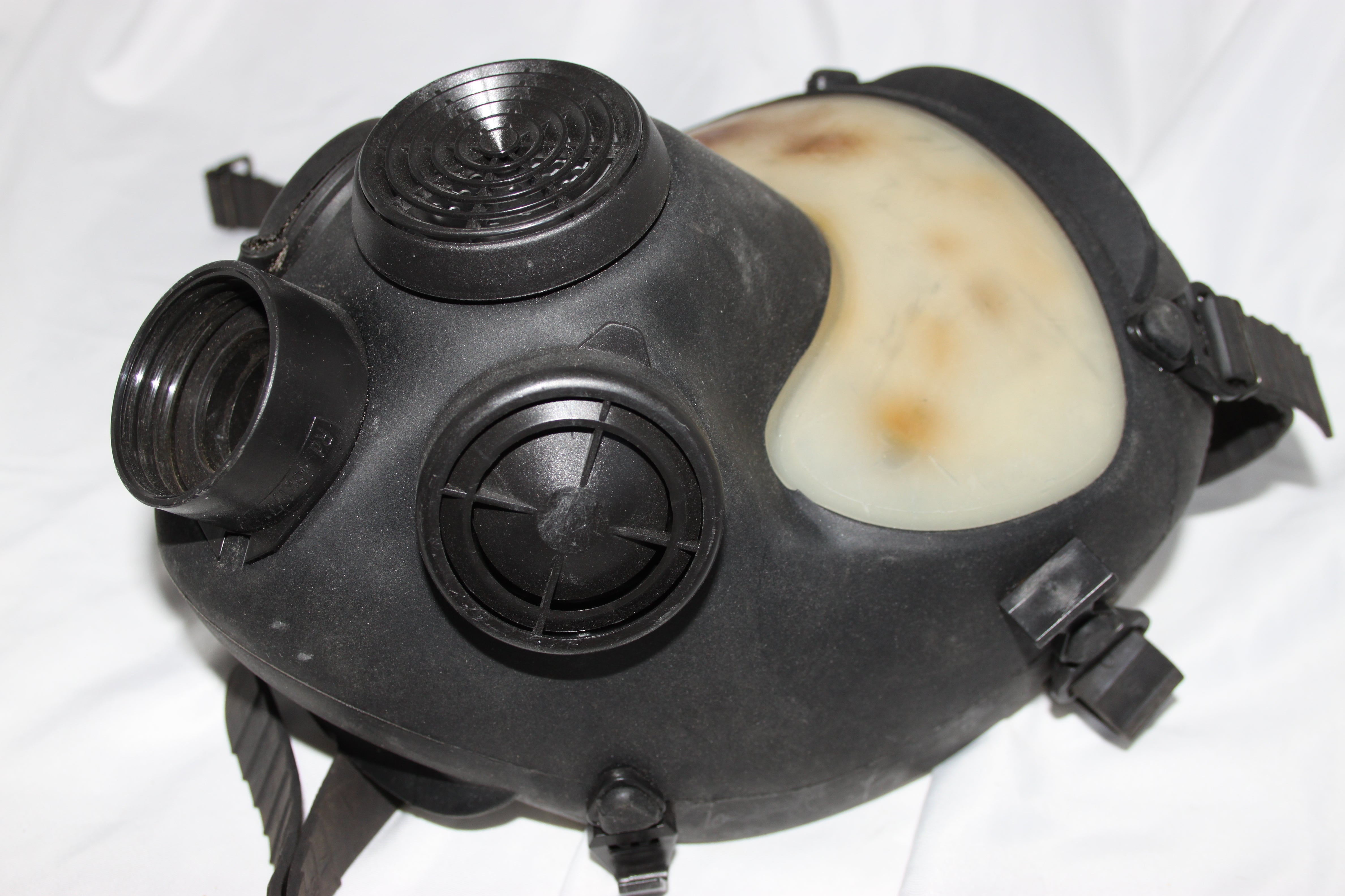 Polish Maskpol Military MP5 Gas Mask Size Large (2)