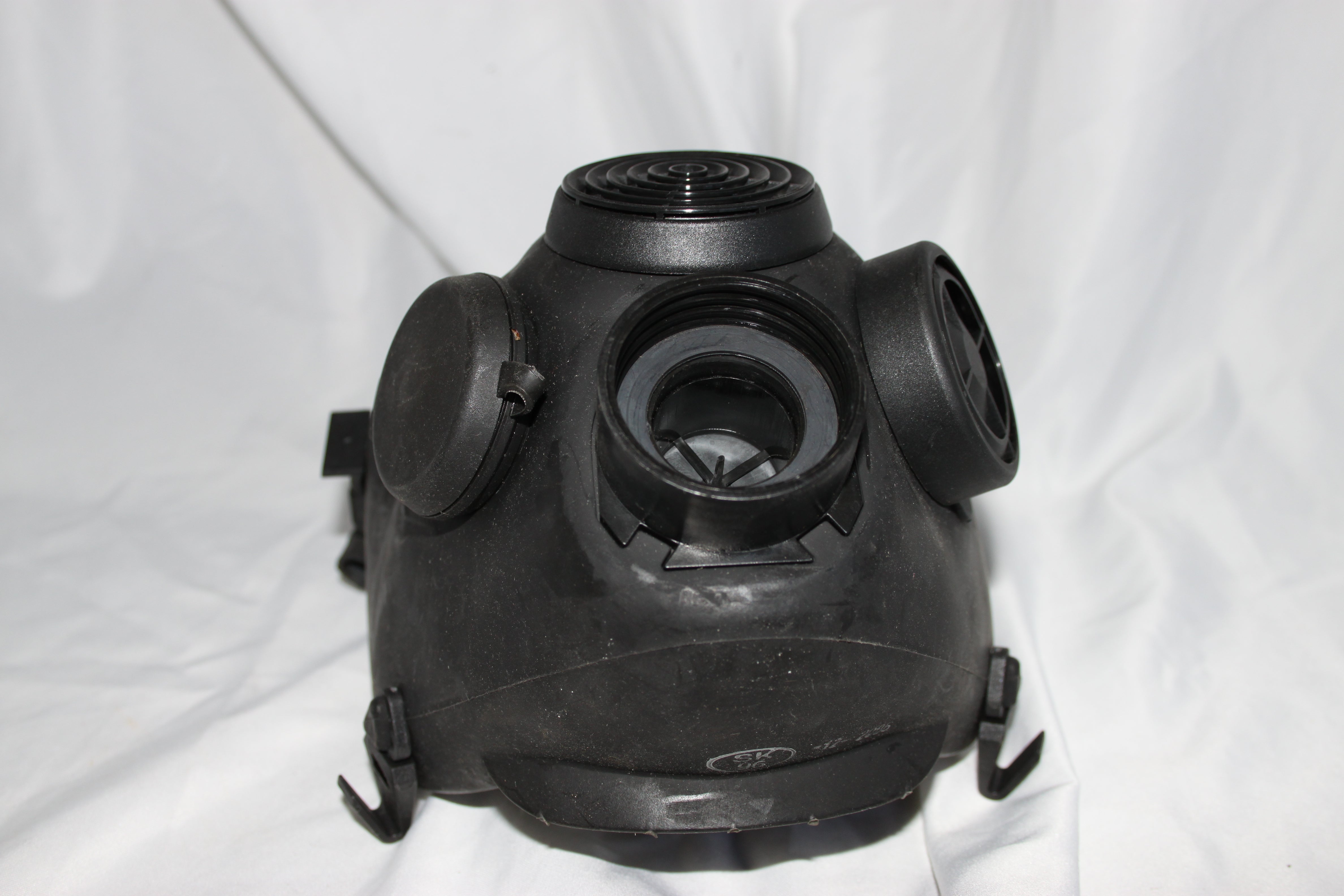 Polish Maskpol Military MP5 Gas Mask Size Large (2)