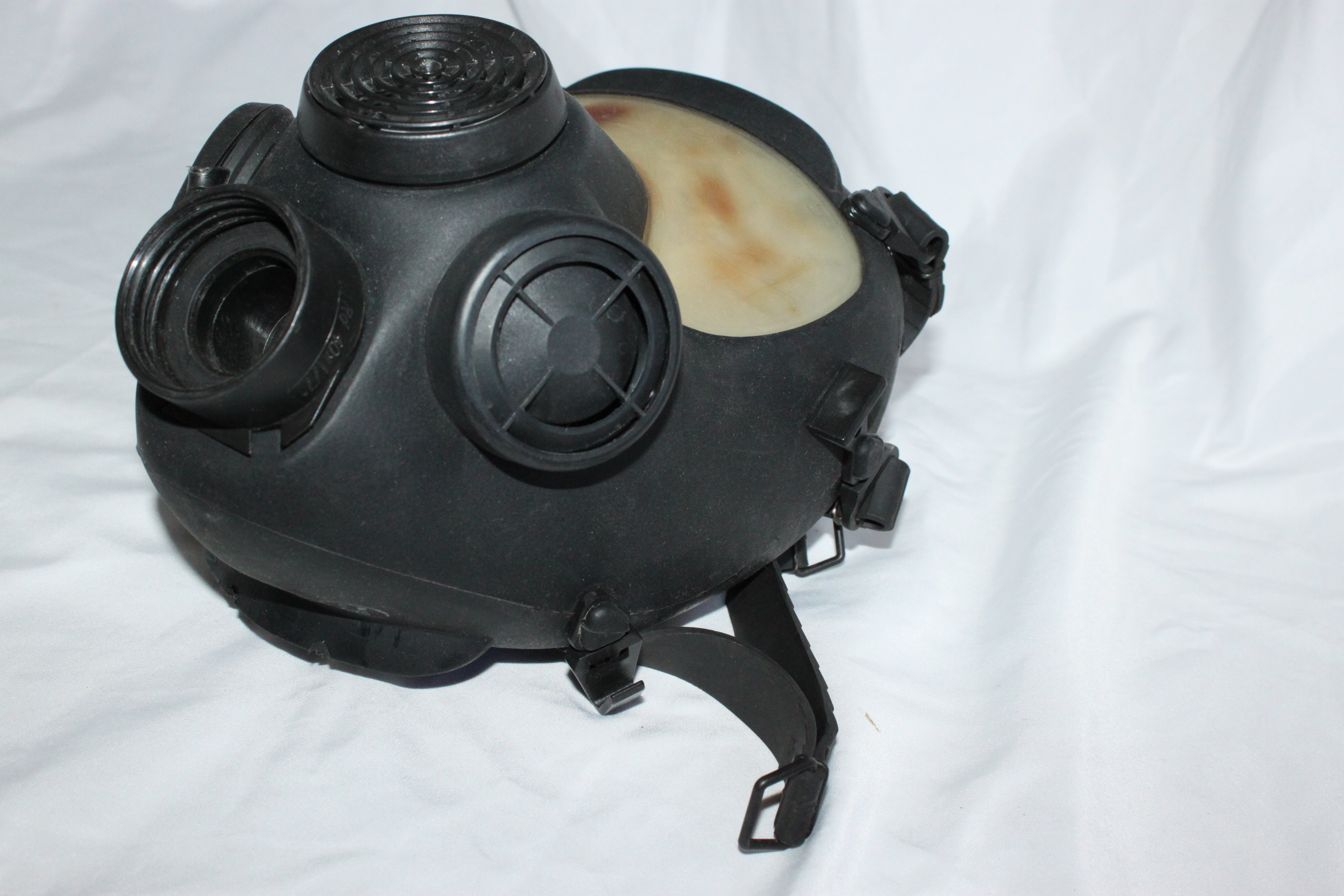 Polish Maskpol Military MP5 Gas Mask Size Medium (3)