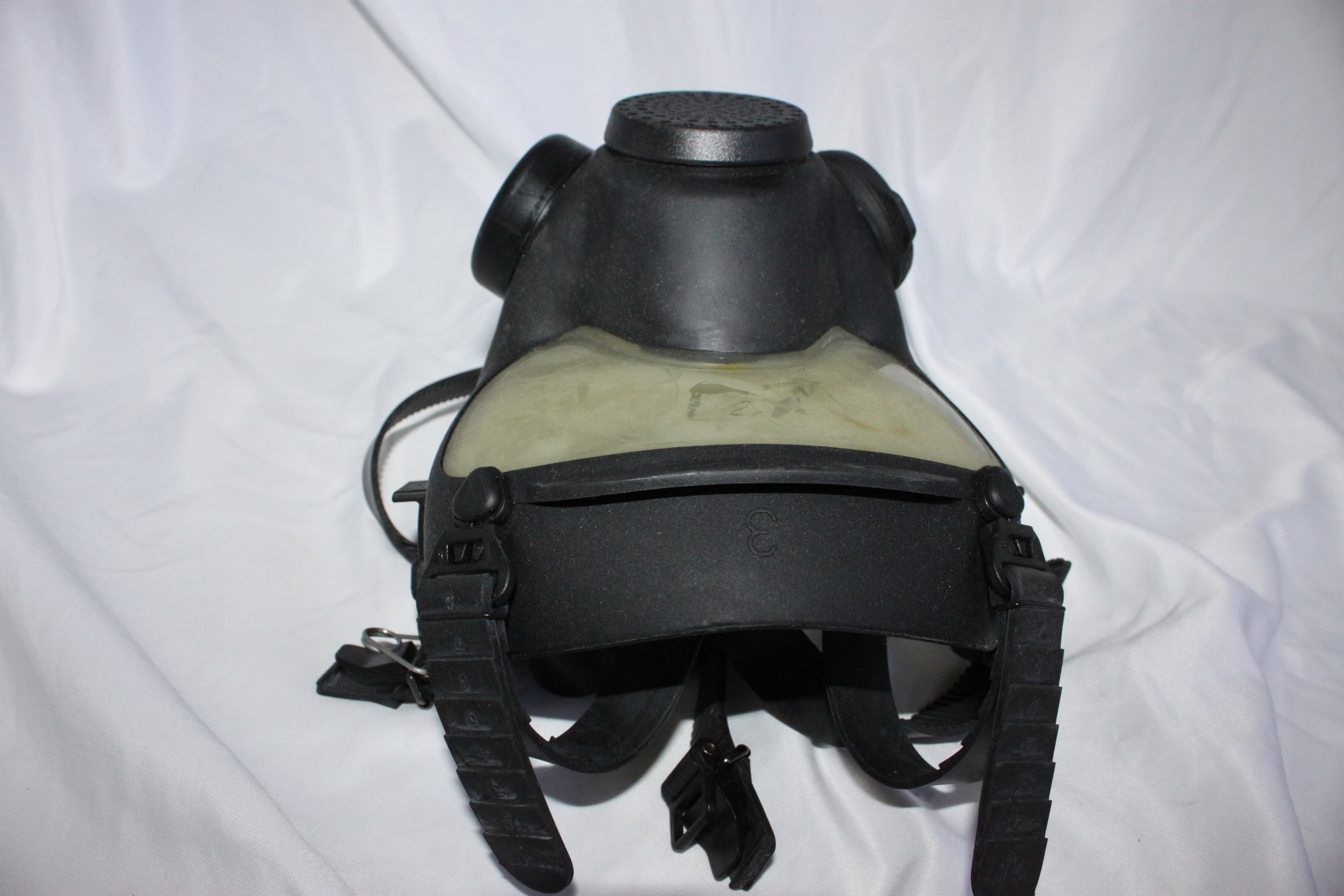French Military ARF-A Gas Mask Size Medium (3)