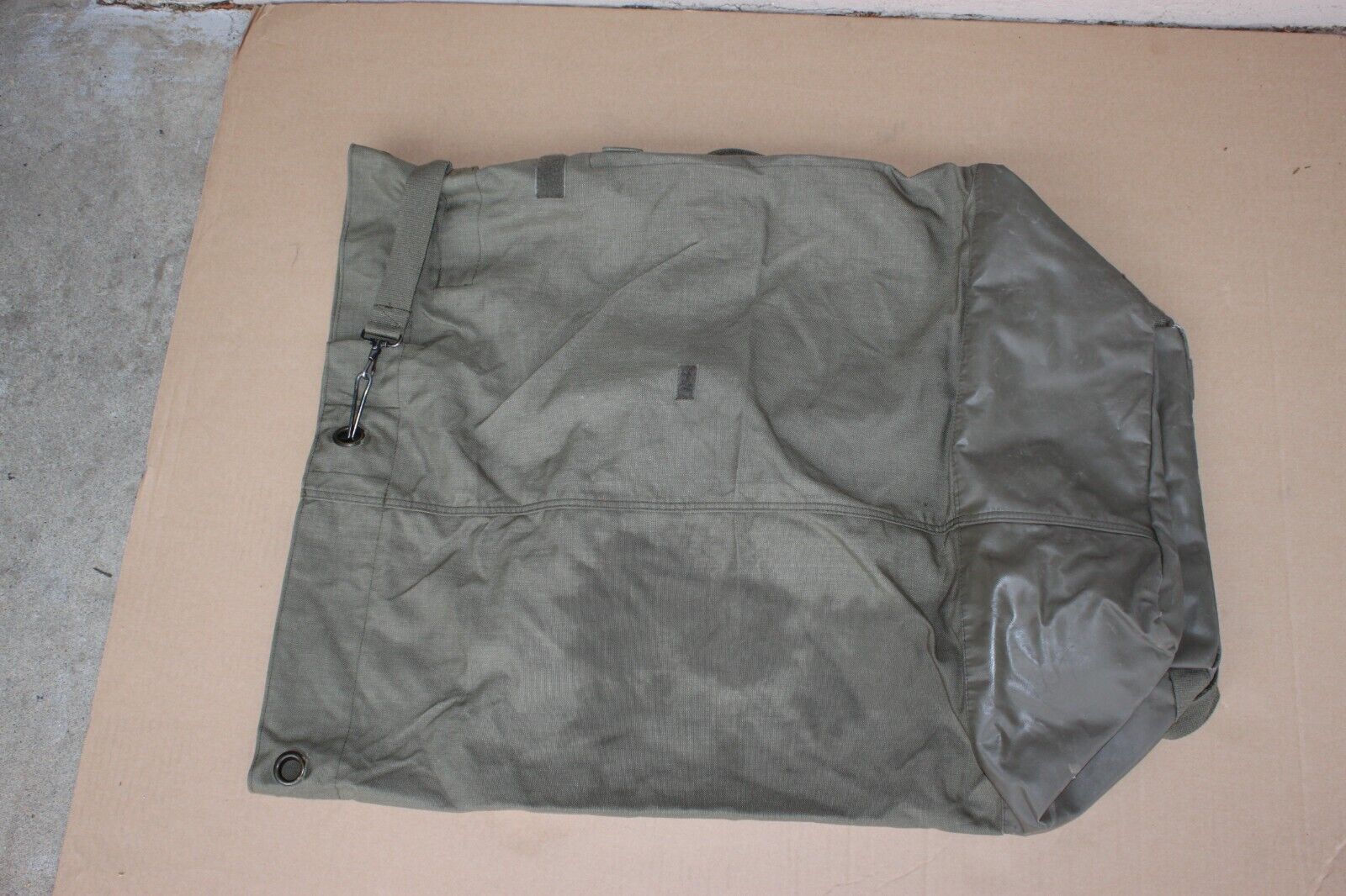 Euro Dutch Army Duffel Bag Large Nylon OD Green