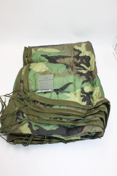 Unissued US Military M81 Woodland Camo Poncho Liner Woobie