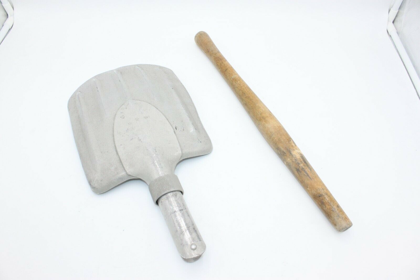 Swiss Military M4353 Wood Handle Surplus Snow 26.25" Shovel Lightweight Camping