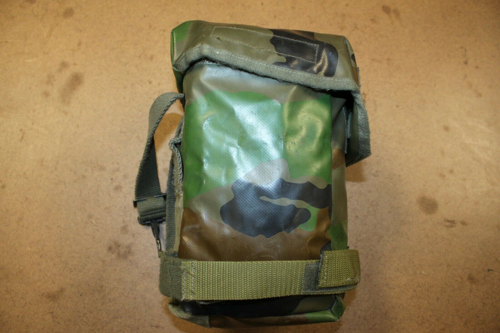Authentic Military Polish Army Pack Gas Mask Bag Tool Camera Sack Camo Pouch