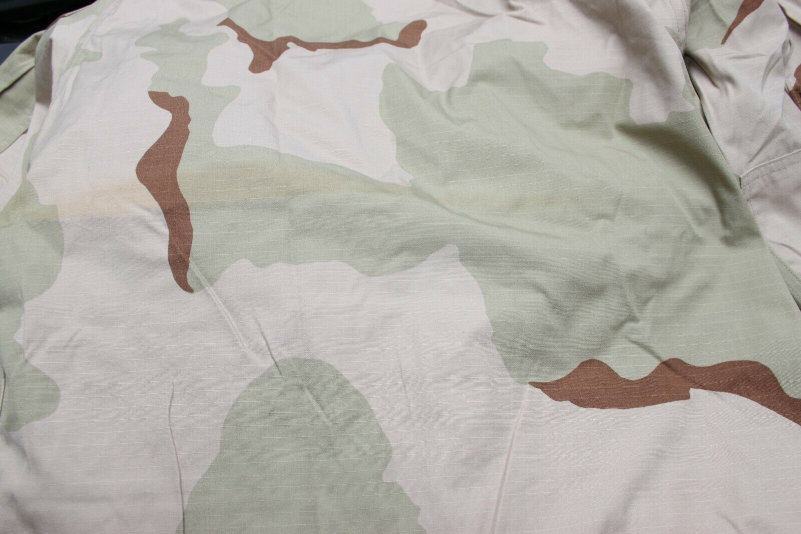 NEW w/ Stains USGI Medium Reg 3 Color Desert Camo Field Combat Shirt BDU Military US Ripstop