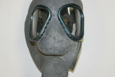 USED V2 Finnish Military M61 Gas Mask NBC w/60MM Filter SUOD 61