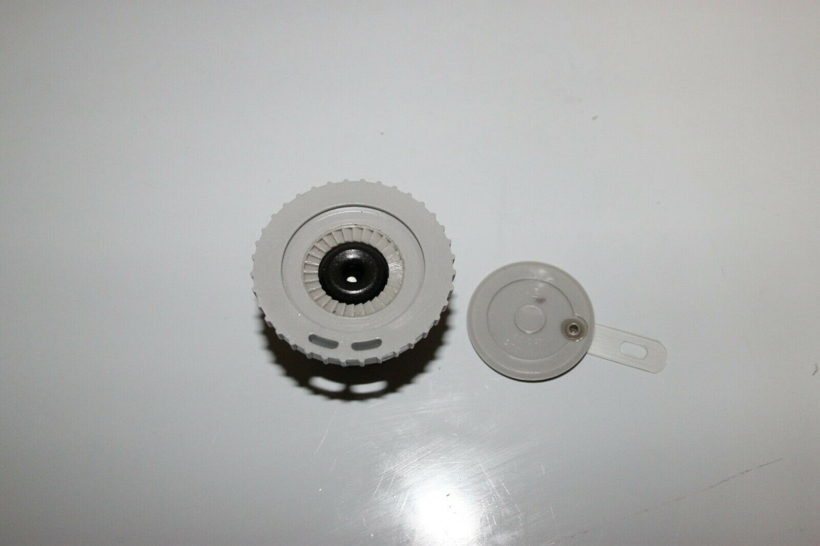 M10M CZECH MILITARY GAS MASK CANTEEN ADAPTER FOR HYDRATION STRAW ATTACHEMENT