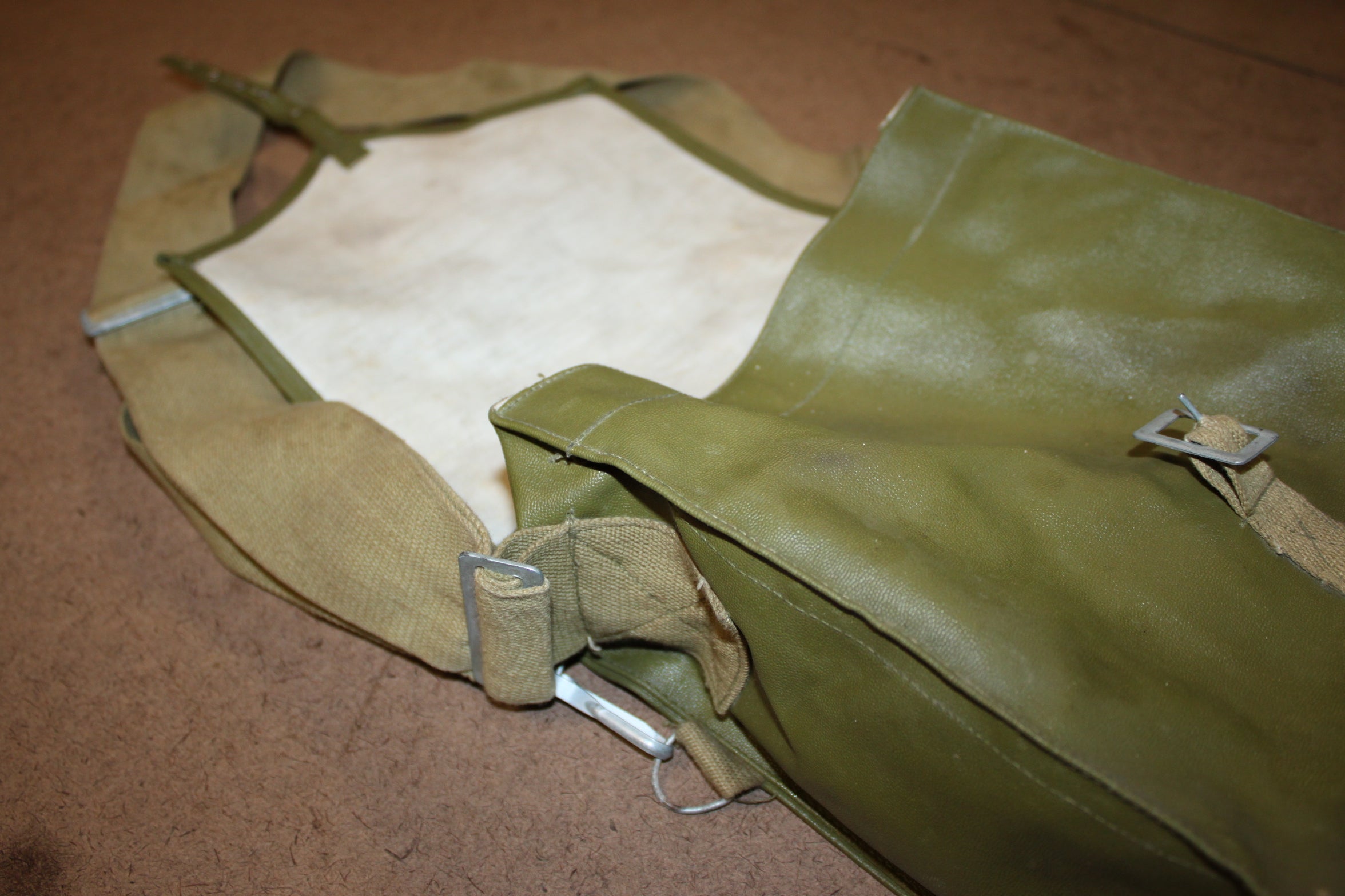 Authentic Military Romanian Army Satchel MC68 Gas Mask Bag Pouch Vinyl