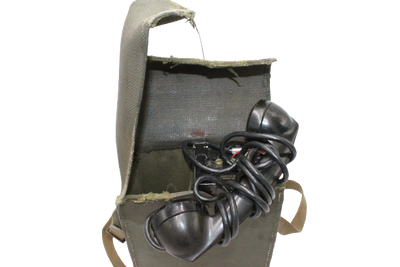 US EE-8 FIELD PHONE W/OD CASE USED