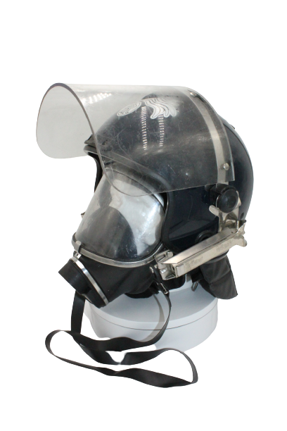 Italian/German Police Military Drager Gas Mask Nova S with Police Riot Helmet