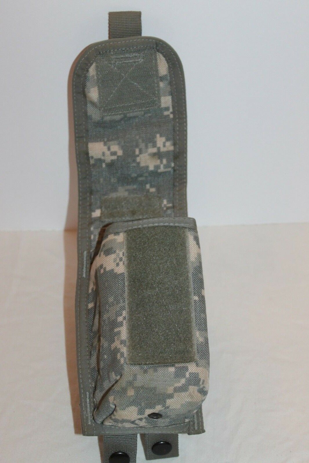 Military Surplus ACU  Digital Pouch Cell Phone 1st First Aid Utility Mag Holder (USED)