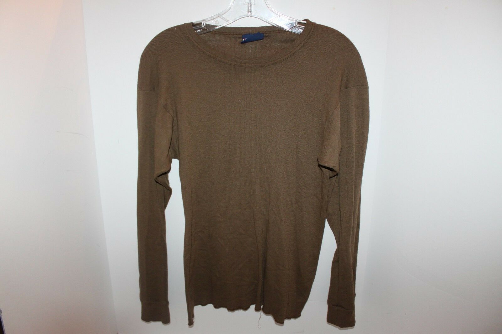 US Military Medalist Men's Long Sleeve Shirt Size Medium Brown Thermals Warm Top