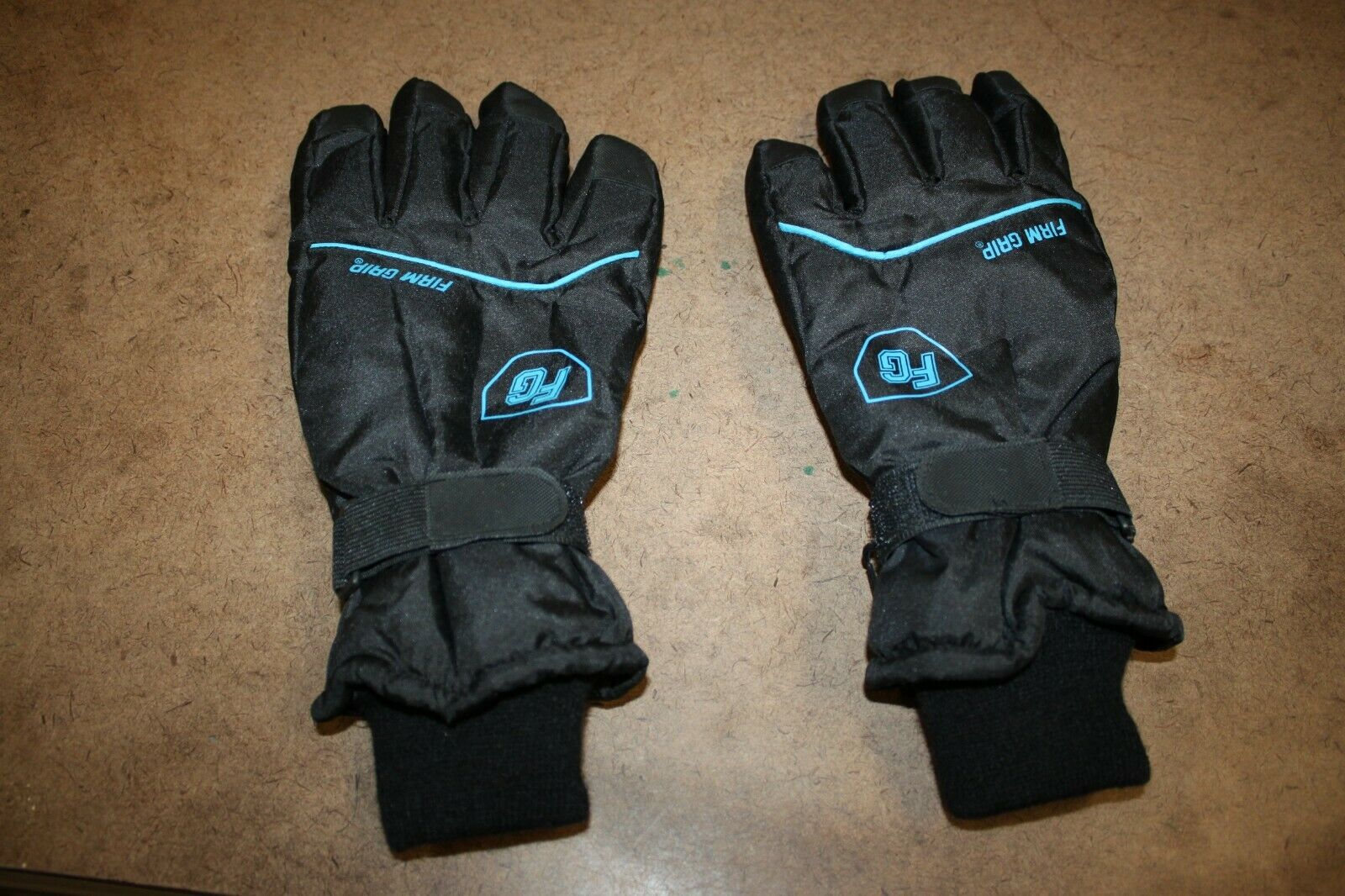 Firm Grip Winter Tough Multi Purpose Work Gloves Black Blue Size Medium Warm